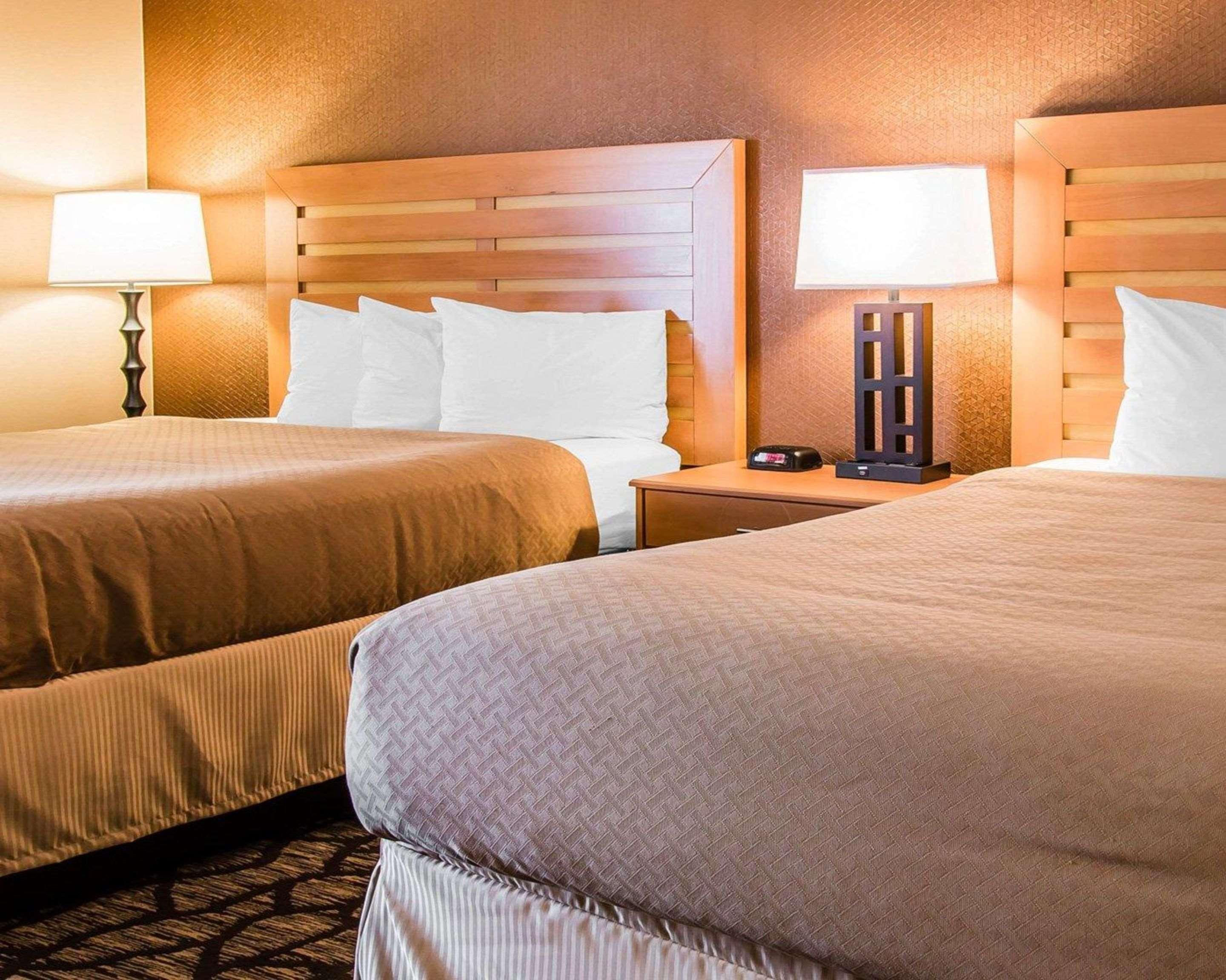 Quality Inn & Suites Warren - Detroit Luaran gambar