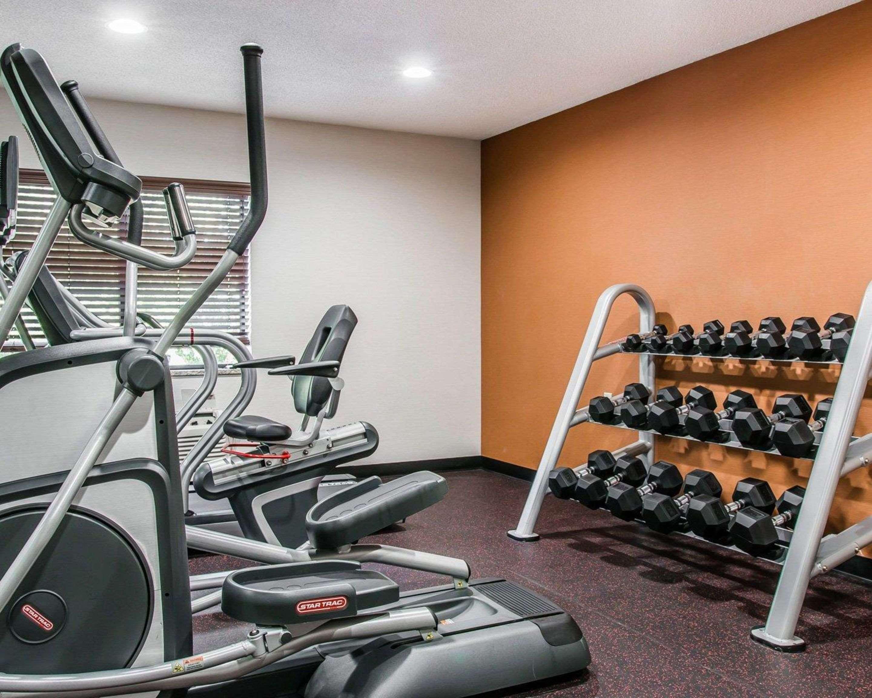Quality Inn & Suites Warren - Detroit Luaran gambar