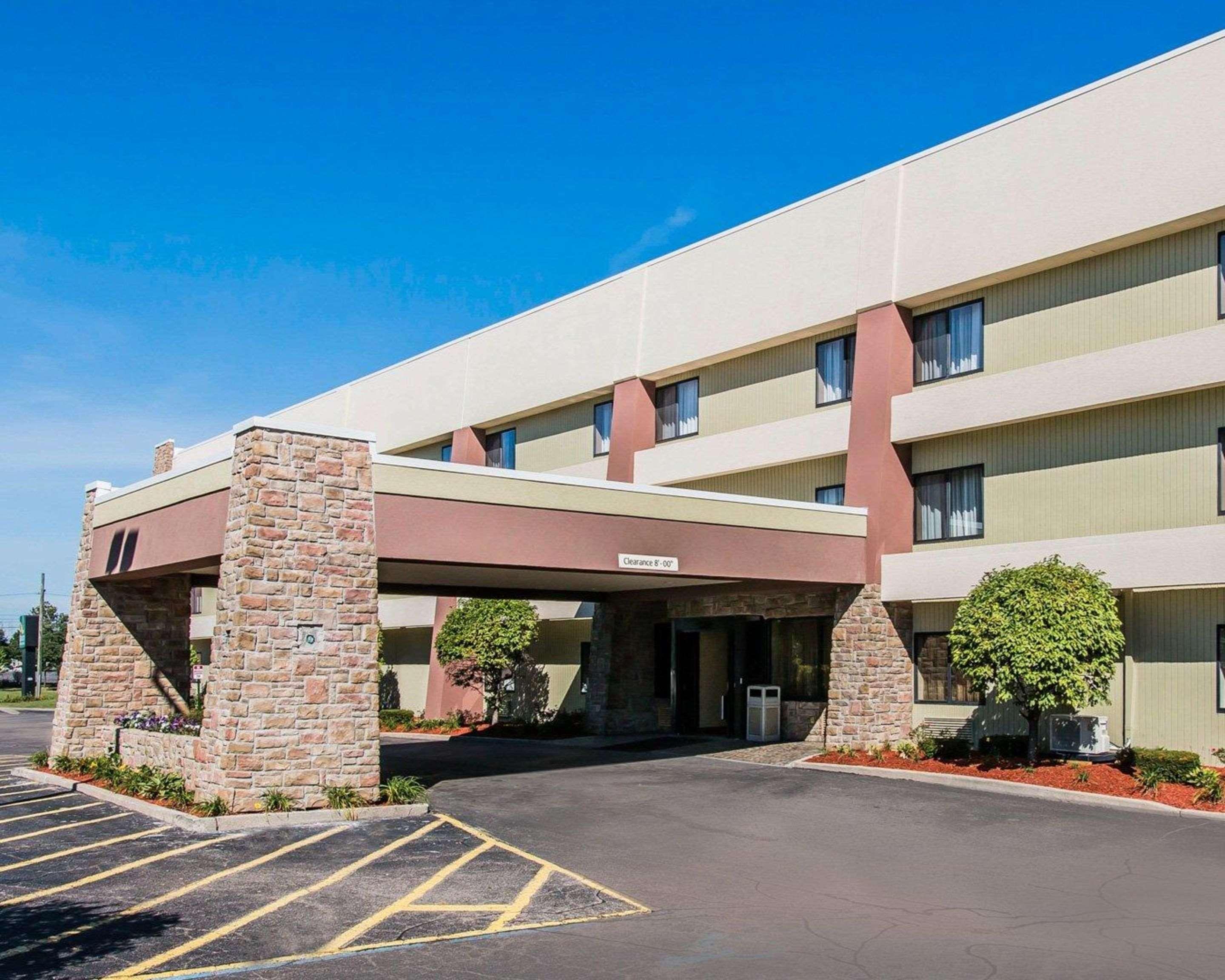 Quality Inn & Suites Warren - Detroit Luaran gambar