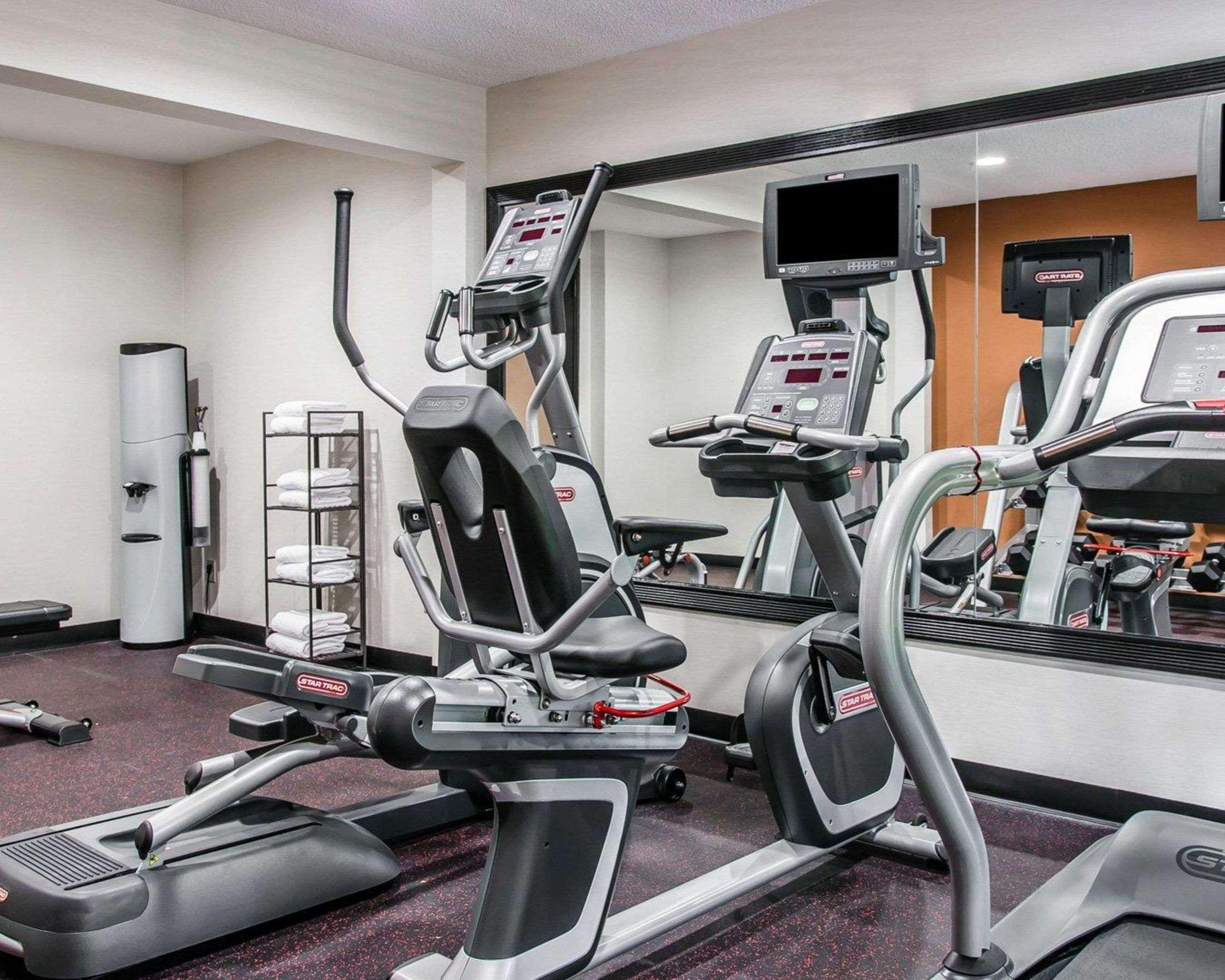 Quality Inn & Suites Warren - Detroit Luaran gambar