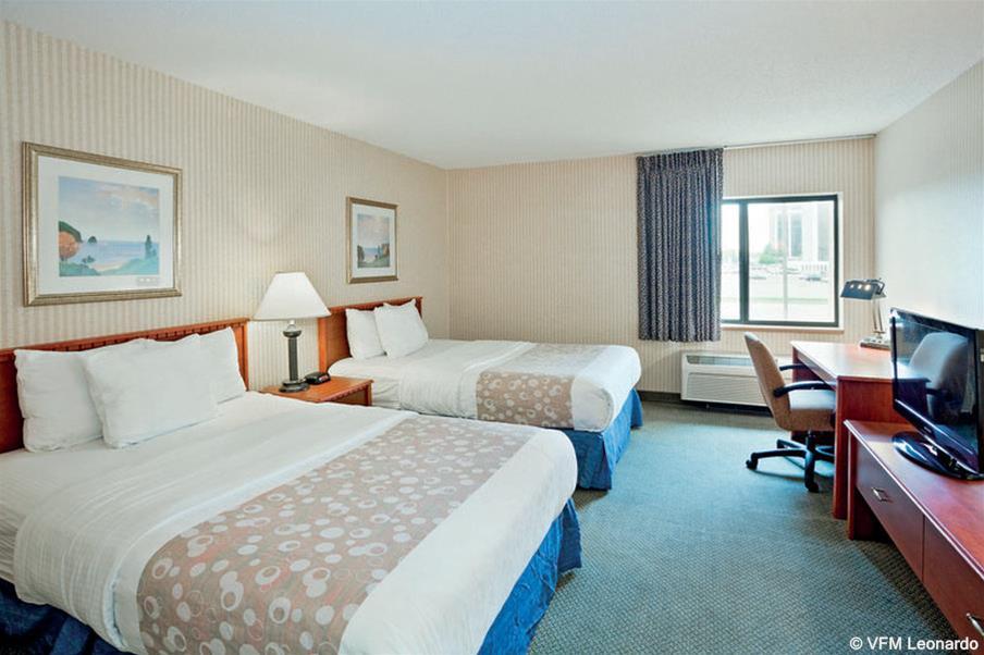 Quality Inn & Suites Warren - Detroit Luaran gambar