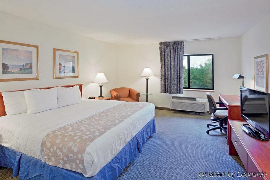 Quality Inn & Suites Warren - Detroit Luaran gambar