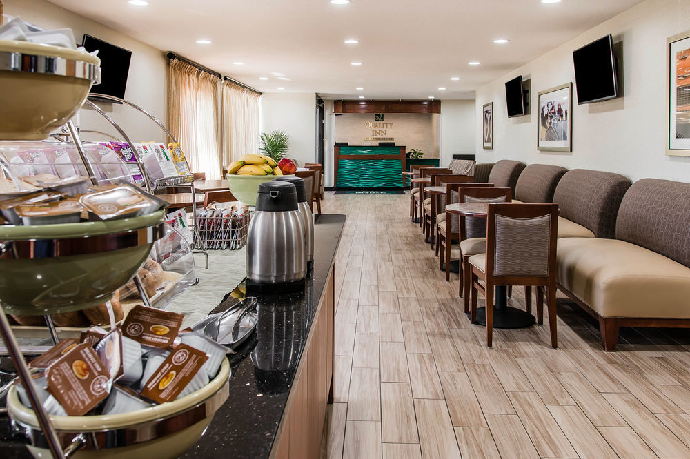 Quality Inn & Suites Warren - Detroit Luaran gambar