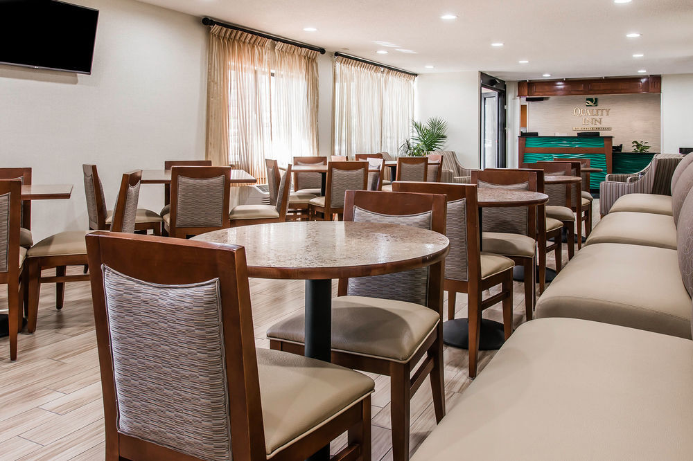 Quality Inn & Suites Warren - Detroit Luaran gambar