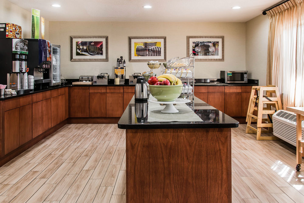Quality Inn & Suites Warren - Detroit Luaran gambar