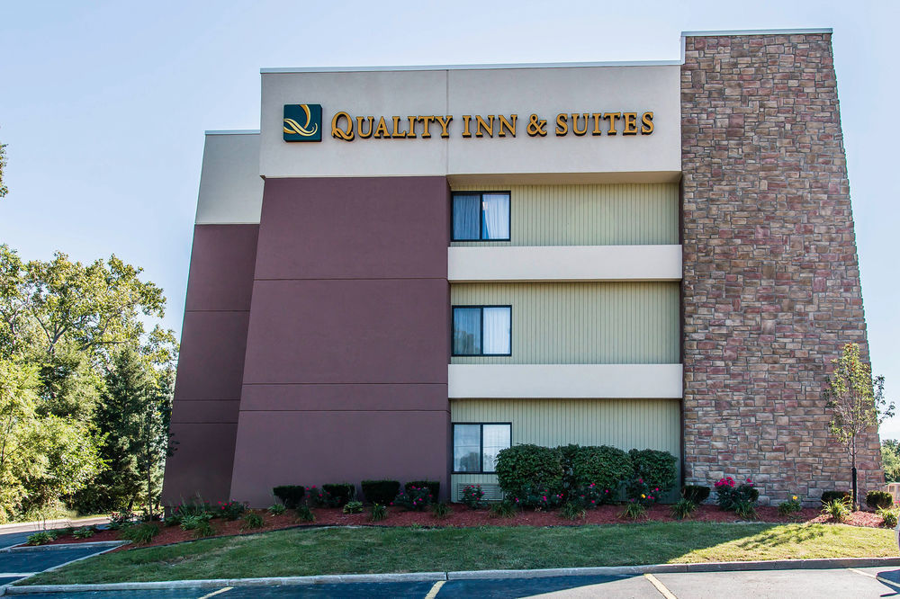 Quality Inn & Suites Warren - Detroit Luaran gambar